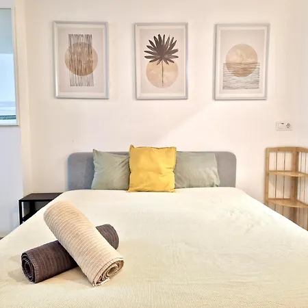 Sr Marmoles Estudio En Centro * Μάλαγα